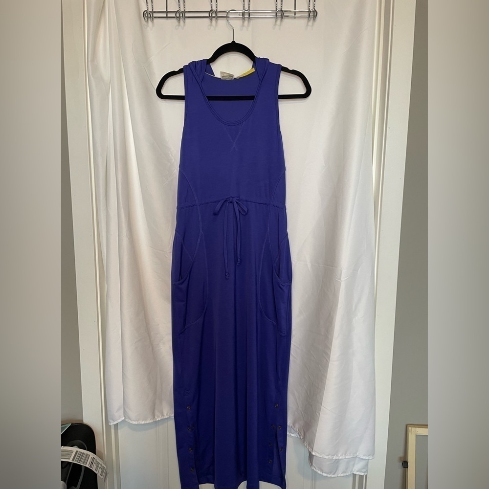 Athleta/ bright blue tank top dress with hood snapped bottom sides​​​​​​​​​​​​